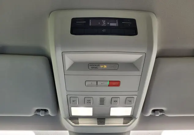 Angebotsdetails Volkswagen T6 Caravelle Candy white