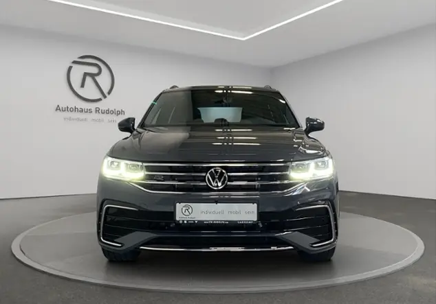 Angebotsdetails Volkswagen Tiguan 1.4 eHybrid R-Line / RFK Grau (Delfingrau Metallic)