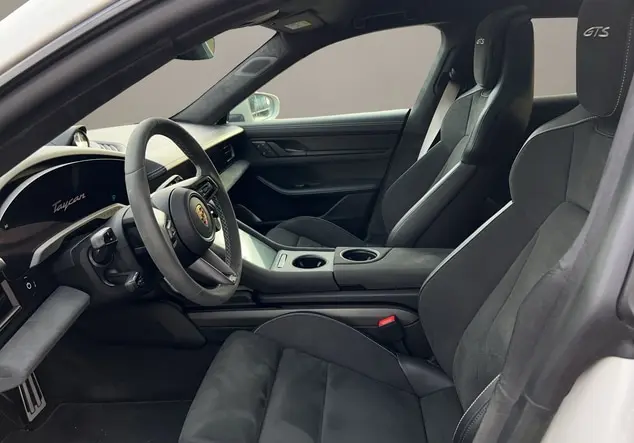 Angebotsdetails Porsche Taycan Kreide uni