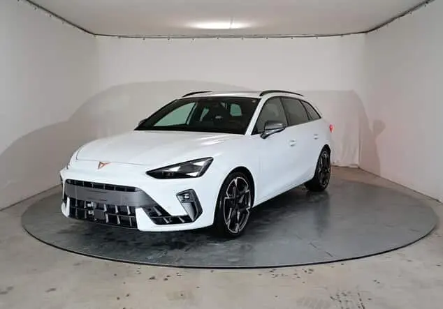 Angebotsdetails Cupra Leon Sportstourer Cupra ST VZ 2.0 TSI 245 kW (333 PS) 7-Gang-DSG 4Drive Allrad Glacial WeiÃ Metallic