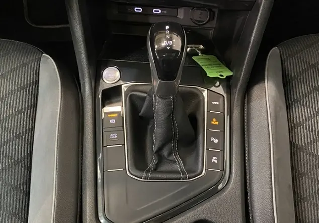 Angebotsdetails Volkswagen Tiguan 1.4 eHybrid R-Line / RFK Grau (Delfingrau Metallic)