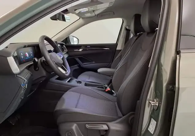 Angebotsdetails Volkswagen Tayron Life Volkswagen 1.5 TSI 110 kW (150 PS) 7-Gang- 1,5 l eTSI 7-Gang-Doppelkupplungsgetriebe Cipressino-Grün Metallic/Grün