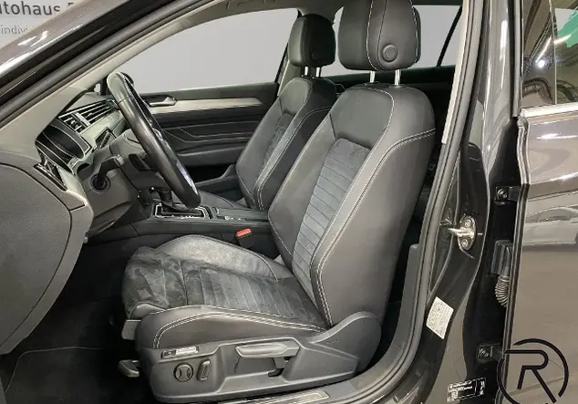 Angebotsdetails Volkswagen Passat Grau (Mangangrau Metallic)