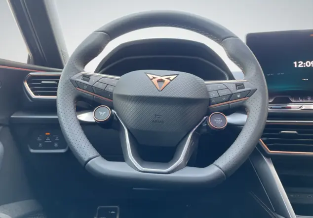 Angebotsdetails Cupra Leon Sportstourer Cupra Leon Sportstourer VZ 2.0 TSI 245 kW (333 PS) Fiord Blau