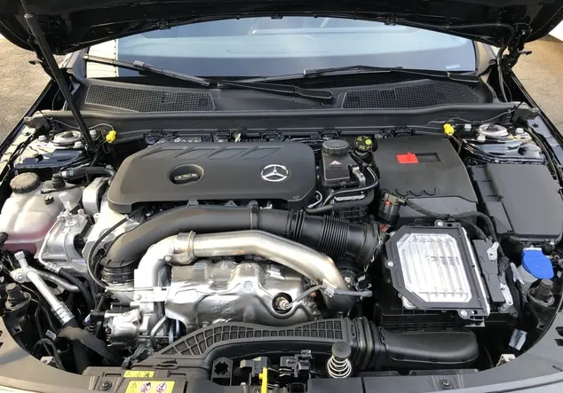 Angebotsdetails Mercedes-Benz CLA Schwarz-lack kosmosschwarz