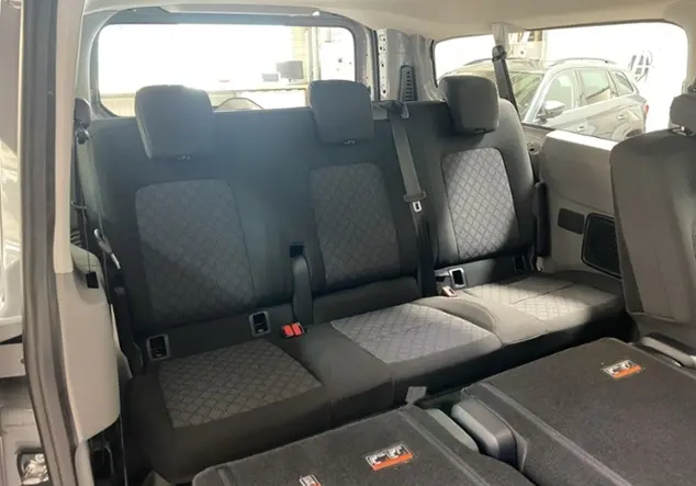 Angebotsdetails Volkswagen T7 Transporter Kombi 2.0 TDI 8-Gang-Automatik Ra Grau (Stone Grey)
