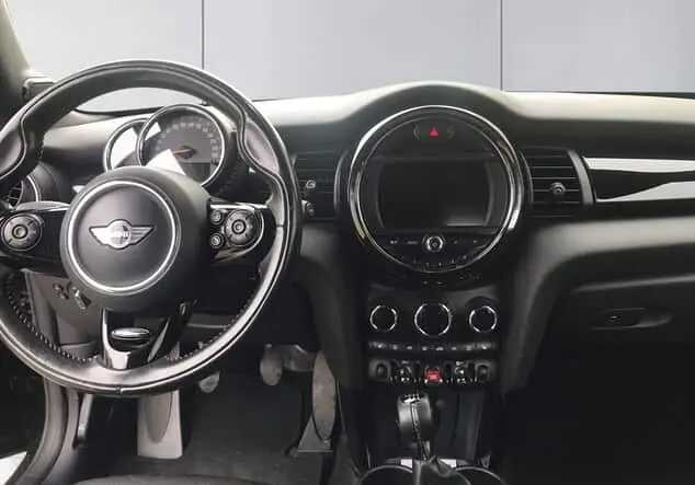 Angebotsdetails Mini Cooper Cooper S Cabrio, 191 PS, Handschaltung schwarz