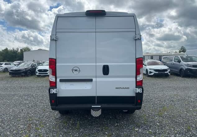 Angebotsdetails Opel Movano Basis Cargo Kastenwagen verblecht L3H2 3.5t Opel 2.2 BlueHDi 140 103 kW (140 PS) 6-Gang Cassablanca WeiÃ/WeiÃ