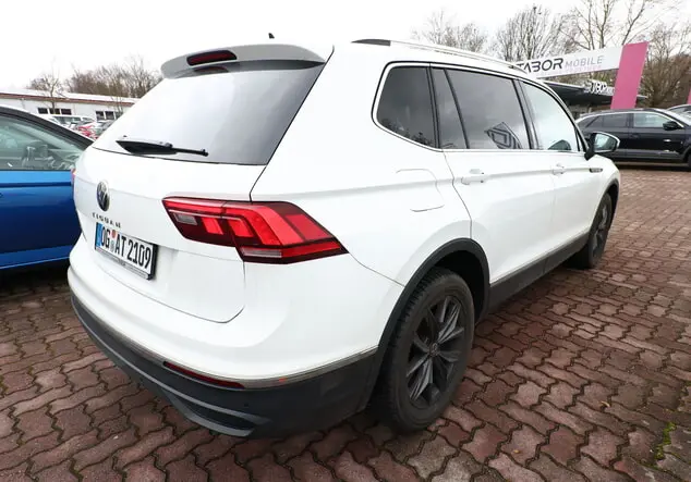 Angebotsdetails Volkswagen Tiguan Allspace Weiß