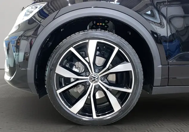 Angebotsdetails Volkswagen T-Roc Schwarz (Deep Black Perleffekt / Schwarz)