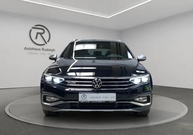 Angebotsdetails Volkswagen Passat Alltrack 2.0 TSI 4Motion Schwarz (Deep Black Perleffekt)