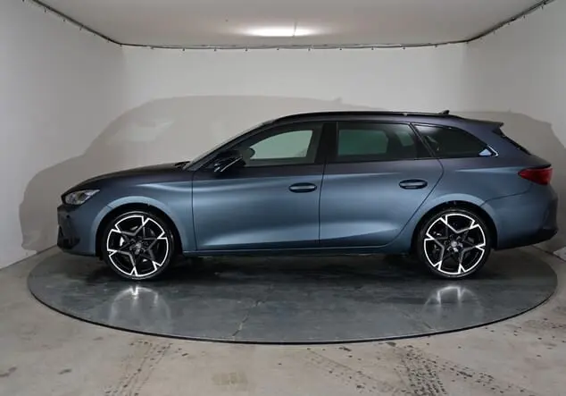 Angebotsdetails Cupra Leon Sportstourer Cupra Leon ST 1.5 eTSI 110 kW (150-PS) 7-Gang-DSG Magnetic Grau Matt