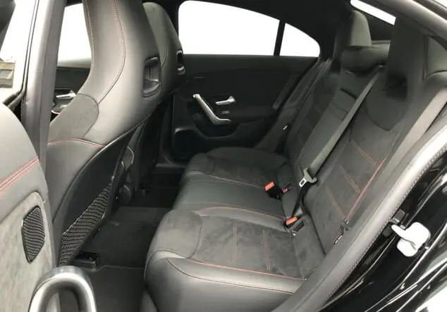 Angebotsdetails Mercedes-Benz CLA Schwarz-Lack kosmosschwarz