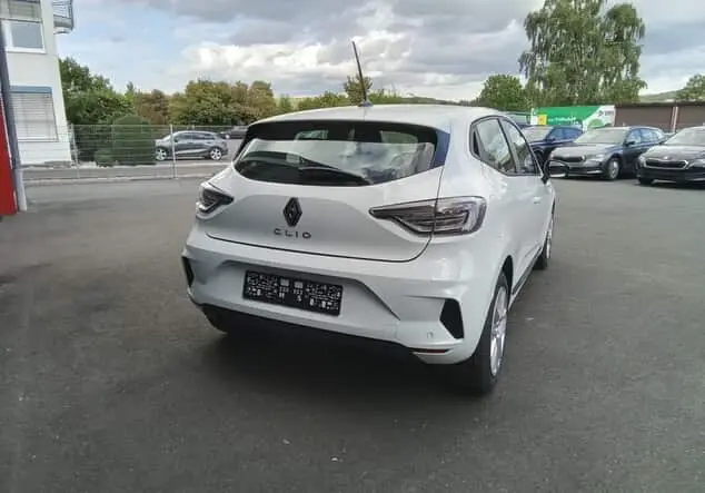 Angebotsdetails Renault Clio Renault Clio Evolution Tce 90 67 kW (90 PS) 6-Gang Arktis-Weiß