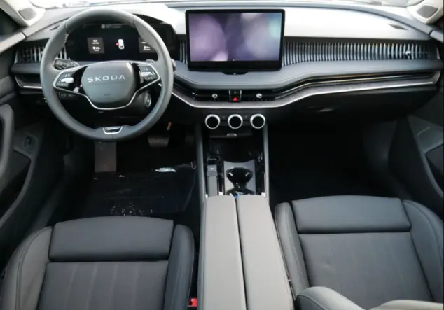 Angebotsdetails Skoda Superb 1.5 TSI L&K White