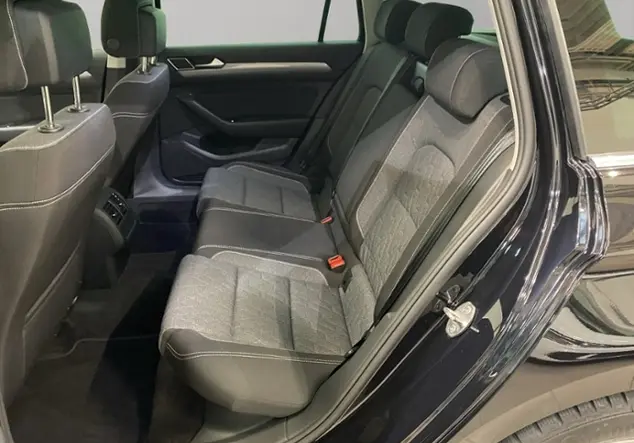 Angebotsdetails VW Passat Variant 2.0 TDI Business Schwarz (Deep Black Perleffekt)