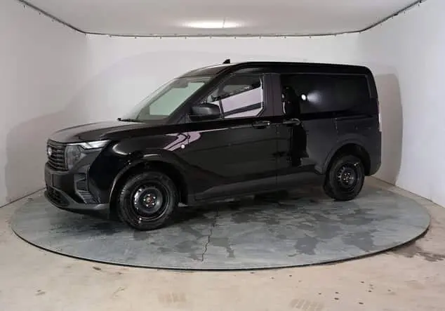 Angebotsdetails Ford Tourneo Courier Ford Tourneo Courier Trend 1.0 EcoBoost 92 kW (125 PS) 7-Gang-Automatik Agate Black Metallic