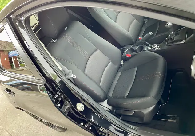 Angebotsdetails Mazda 2 schwarz