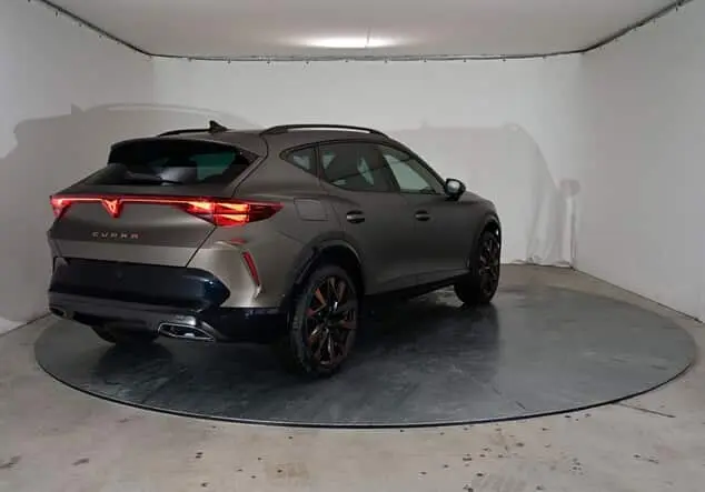 Angebotsdetails Cupra Formentor Cupra Formentor 1.5 eTSI 110 kW (150 PS) 7-Gang-DSG Century Bronze Matt