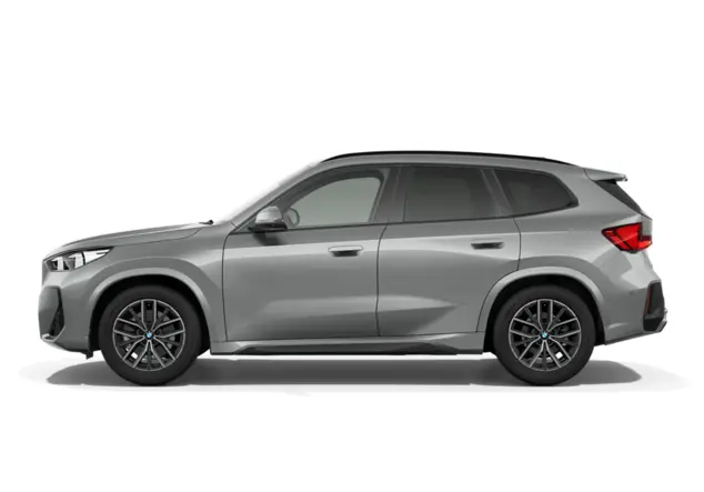 Angebotsdetails BMW iX1 xDrive30 Spacesilber Metallic