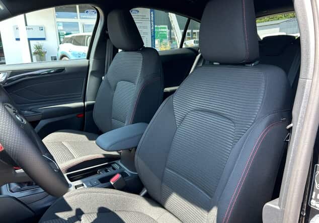 Angebotsdetails Ford Focus ST-Line Grau