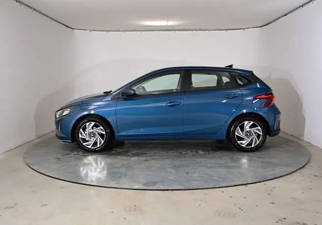 Angebotsdetails Hyundai i20 Hyundai i20 Wave 1.2 MPI 59 kW (79 PS) 5-Gang Vibrant Blue Pearl