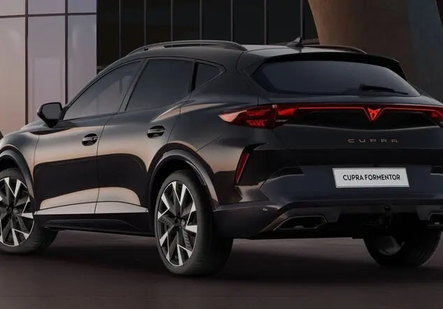 Angebotsdetails Cupra Formentor Cupra Formentor 1.5 eTSI 110 kW (150 PS) 7-Gang-DSG Midnight Schwarz Metallic