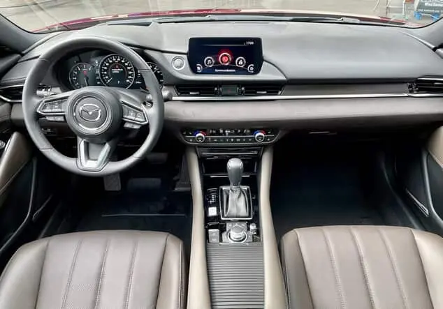 Angebotsdetails Mazda 6 184PS SPORTS-LINE-PLUS*MATRIX*BOSE*GSD Limousine rot
