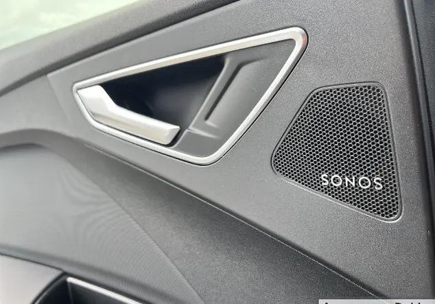 Angebotsdetails Audi Q4 Florettsilber Metallic