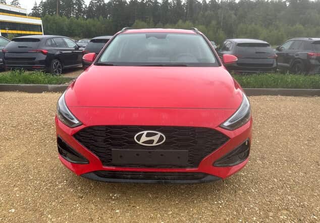 Angebotsdetails Hyundai i30 Kombi Hyundai i30 Wagon Family 1.5 T-GDI MHEV 103 kW (140 PS) 7-Gang-DSG Engine Red