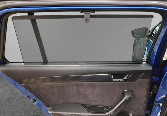 Angebotsdetails Skoda Superb Combi Race-Blau Metallic