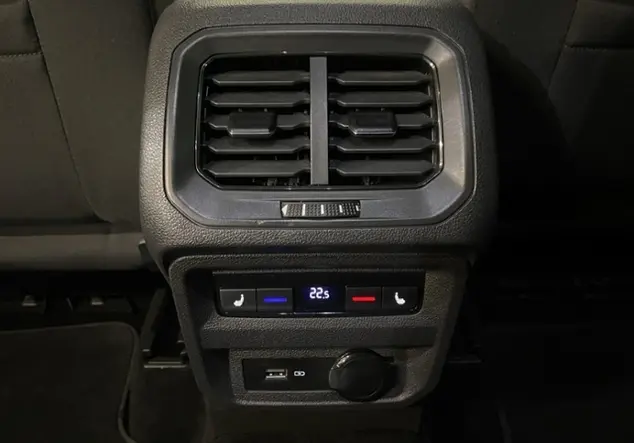Angebotsdetails Volkswagen Tiguan Schwarz (Deep Black Perleffekt)