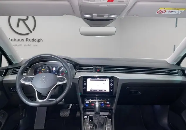 Angebotsdetails VW Passat Variant 1.5 TSI Business Silver/Grey