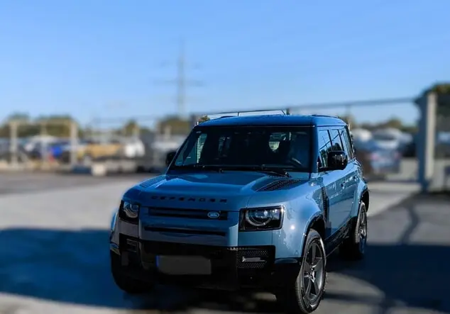 Angebotsdetails Land Rover Defender auf Anfrage