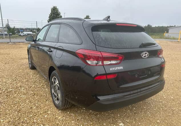 Angebotsdetails Hyundai i30 Kombi Hyundai i30 Wagon Family 1.5 T-GDI MHEV 103 kW (140 PS) 7-Gang-DSG Abyss Black Pearl