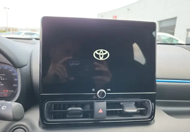 Angebotsdetails Toyota Yaris Neptunblau