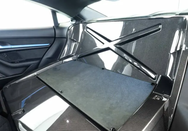 Angebotsdetails Porsche Taycan Weiß