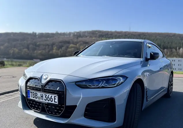 Angebotsdetails BMW i4 M Brooklyn Grau metallic