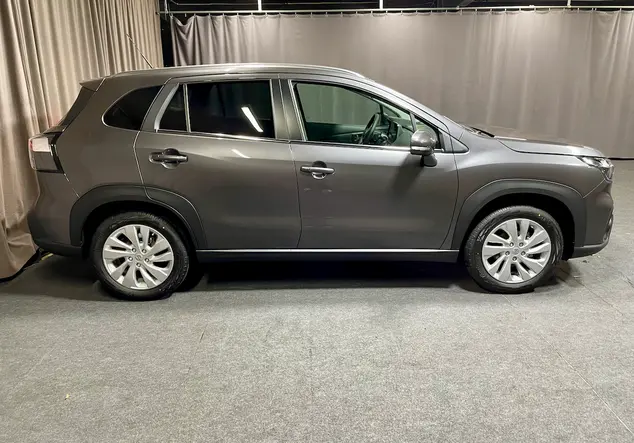 Angebotsdetails Suzuki S-Cross Titan Dark Gray Pearl Metallic