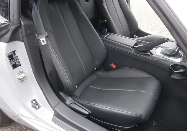 Angebotsdetails Mazda MX-5 1.5L SKYACTIV-G (132 hp) 6MT HOMURA AERO GRAY M