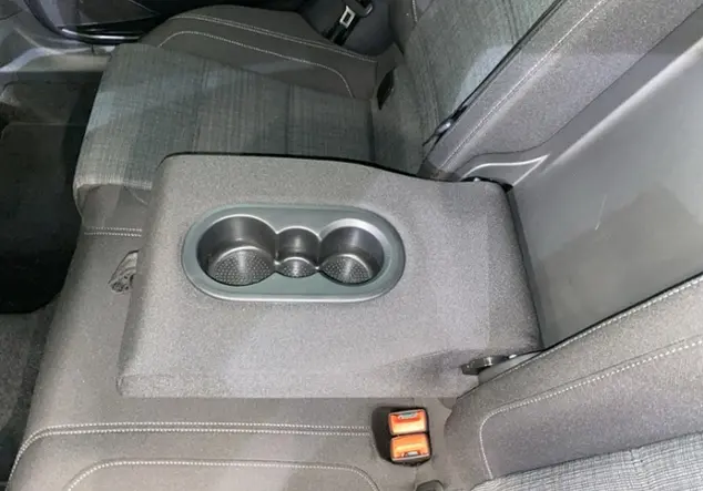 Angebotsdetails Volkswagen Passat Grau (Mangangrau Metallic)