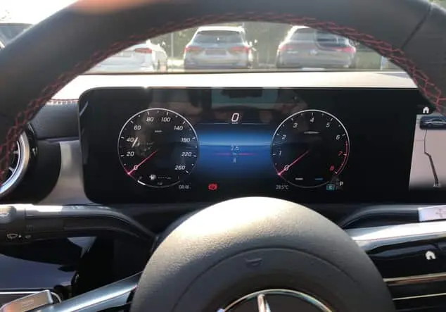Angebotsdetails Mercedes-Benz CLA 180 Coupé ++sofort verfügbar++ Graulack mountaingrau