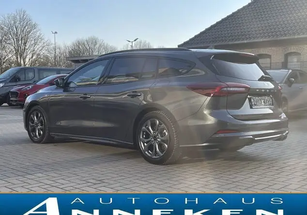 Angebotsdetails Ford Focus Magnetic Grau Metallic