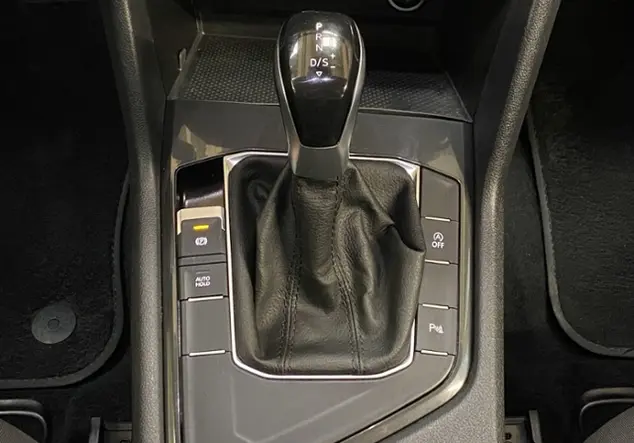 Angebotsdetails Volkswagen Tiguan Schwarz (Deep Black Perleffekt)