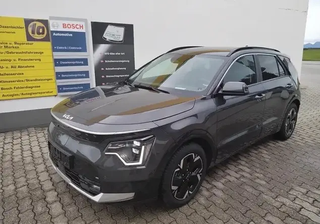 Angebotsdetails Kia e-Niro INTERSTELLAR GRAU MET.