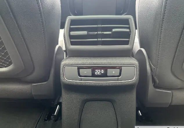 Angebotsdetails Audi Q4 Florettsilber Metallic