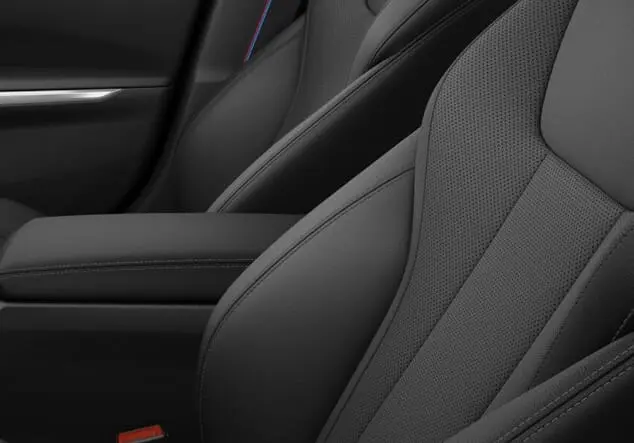 Angebotsdetails BMW 3er Touring 318i Touring Auto Black Sapphire metallic