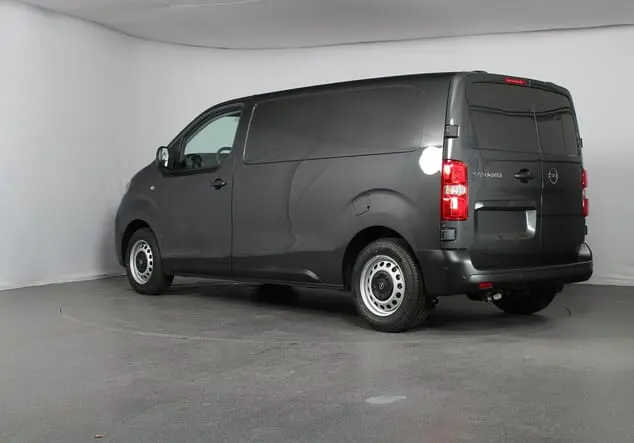 Angebotsdetails Opel Vivaro Opel Vivaro Kastenwagen Standard 2.0 BlueHDi 145 106 kW (145 PS) 6-Gang Merkur Grau Metallic