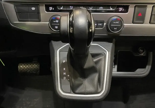 Angebotsdetails Volkswagen T6.1 Rot (Fortanarot Metallic)