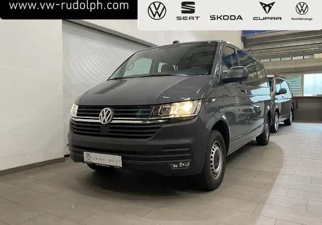Angebotsdetails Volkswagen T6.1 Kombi 2.0 TDI LR / 9-Sitzer DAB+ Grau (Pure Grey)